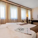 Borowiecki 3* Łódź