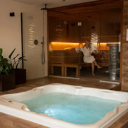 Borowiecki Hotel 3*